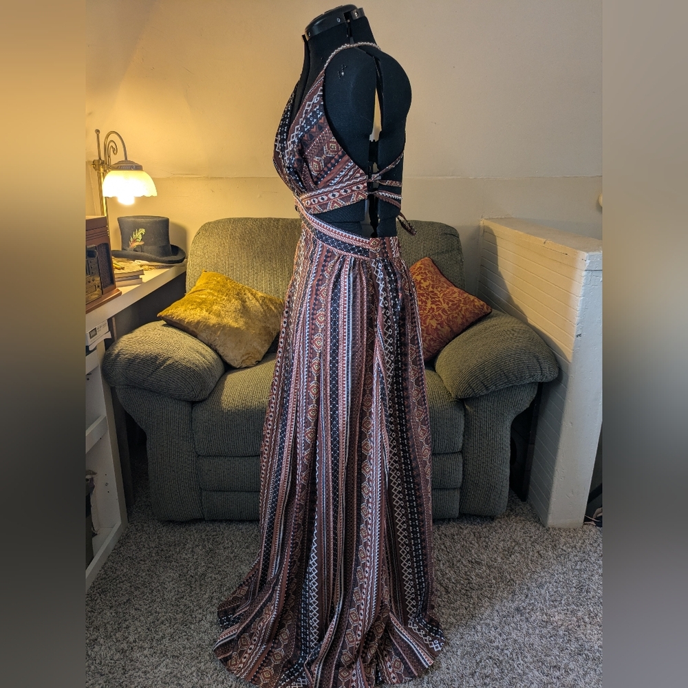 SHEIN Rust, Cream & Black Boho Wrap Maxi Dress - Picture 5 of 13